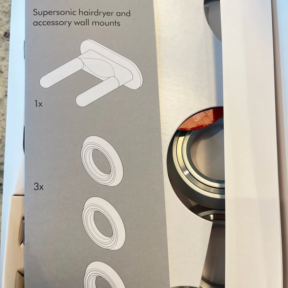 Dyson Attachment Set - White and Silver